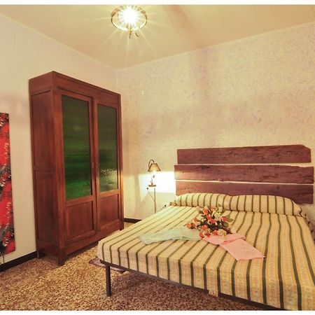 B&B Au Caruggiu Ceriale Bilik gambar